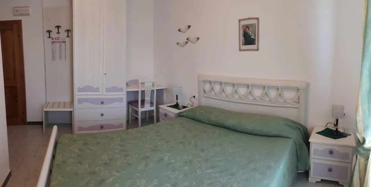 Hotel La Barcarola Marina di Campo 2*,